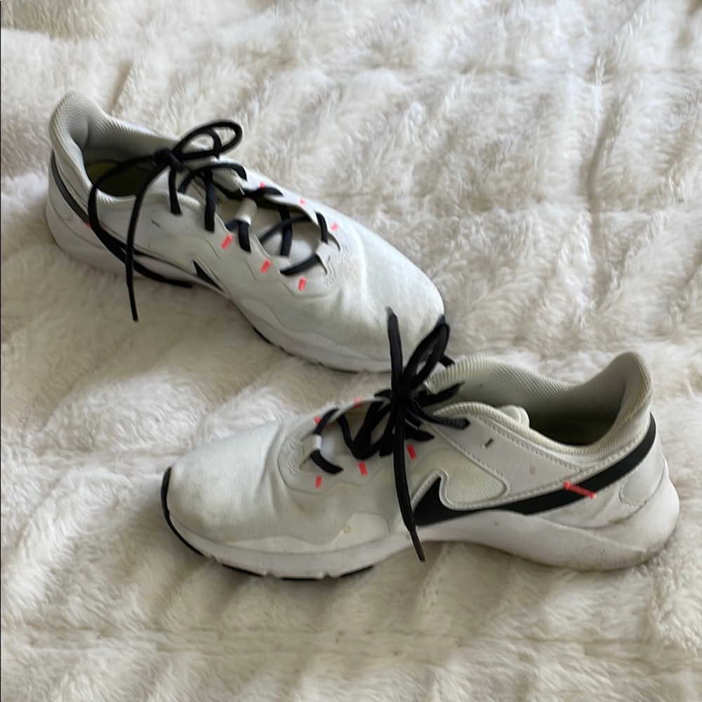 Nike White and Black Sneakers with Pink Accents